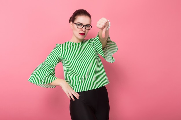 Mulher de negócios com cabelo bun