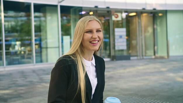 Mulher de negócios, com coffee-break