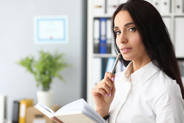 Mulher de negócios em causa