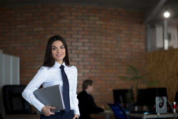 Mulher de negócios, trabalhando no escritório