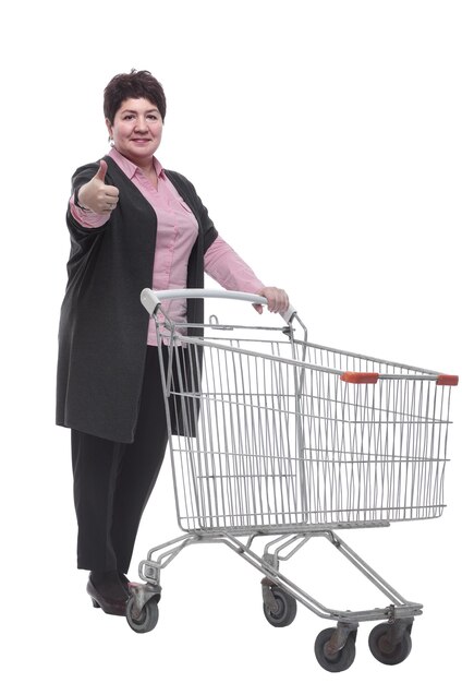 Foto mulher em roupas casuais com um carrinho de compras