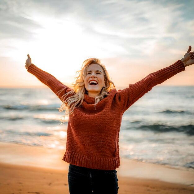 Foto mulher feliz a celebrar o ano novo na praia.