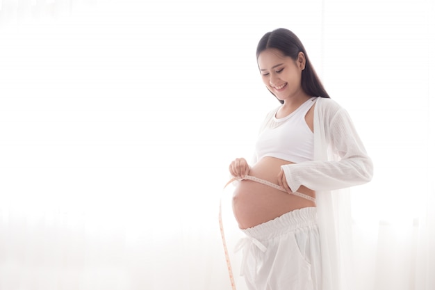 Mulher grávida, toque, dela, barriga