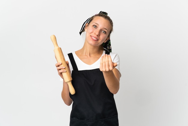 Mulher jovem padaria isolada no branco