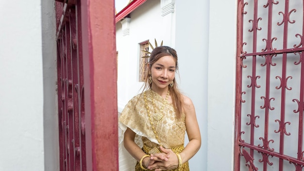 Mulher mulher senhora menina pessoa pessoas vestido humano cultura thal asiático jovem adulto Tailândia muito bonito