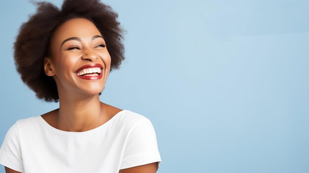 Foto mulher sorridente com características diversas