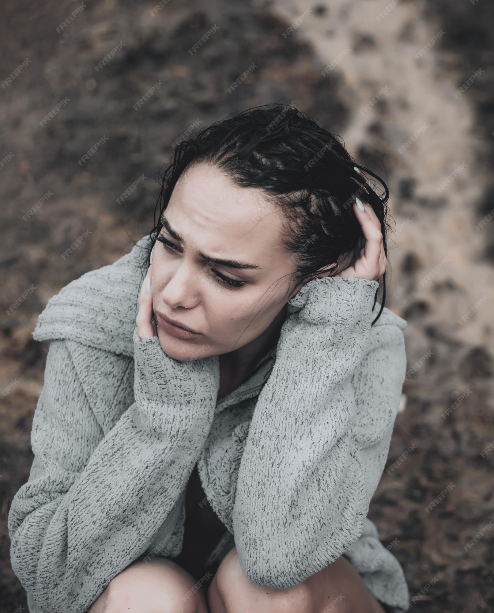 148 Fotos de Stock de Mulher Triste Chorando De Perfil - Fotos de