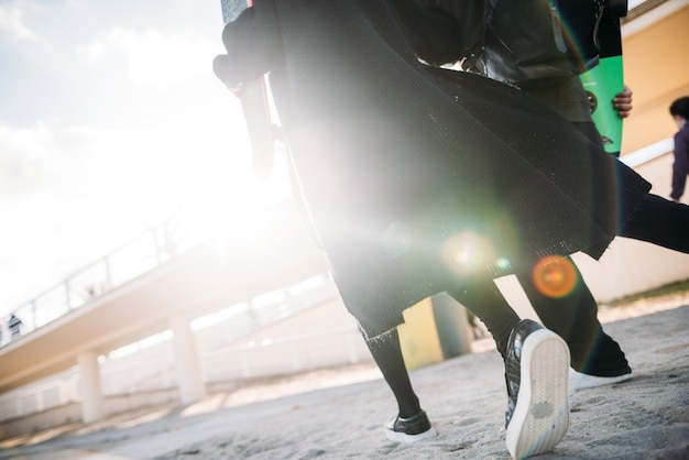 Foto mulheres que andam com skates