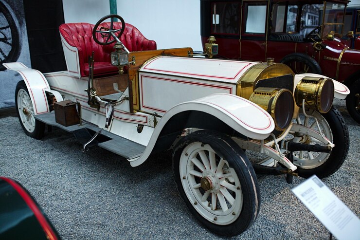 Foto mulhouse frança 22 de agosto de 2023 museu nacional do automóvel cite de lcoleção automóvel schlumpf coleção de carros com mais de 500 peças