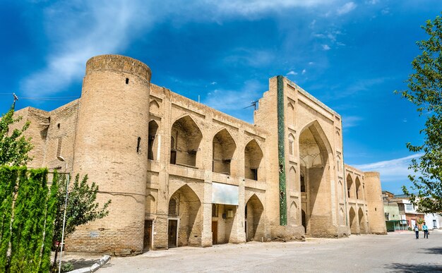 Mullo Tursunjon Madrasah en Bukhara, Uzbekistán. Asia Central