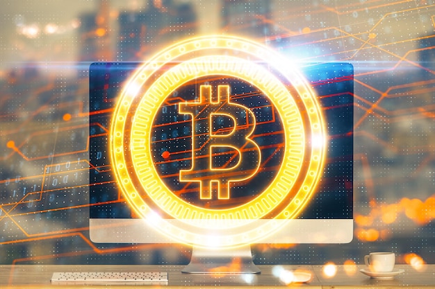 Multi-Exposition von Blockchain-Thema Hologramm und Tabelle mit Computerhintergrund Konzept der Kryptowährung Bitcoin