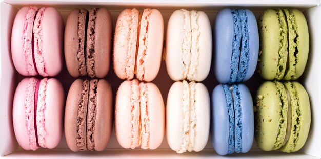 Multicilored Macaroon drehen