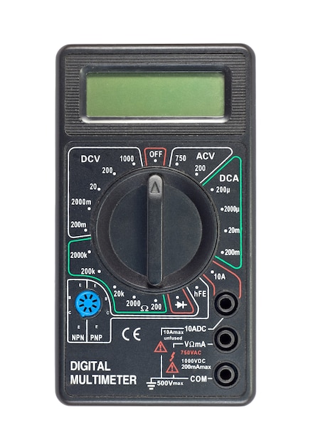 Multímetro digital isolado no branco
