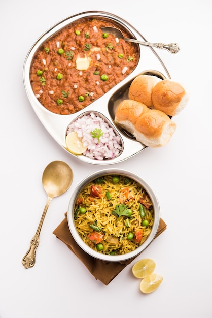 Mumbai Style Pav Bhaji com Tawa Pulav, é uma comida popular de beira de estrada da Índia