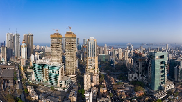 Mumbais Elphinstone Roadparel Geschäftsviertel mit Meer