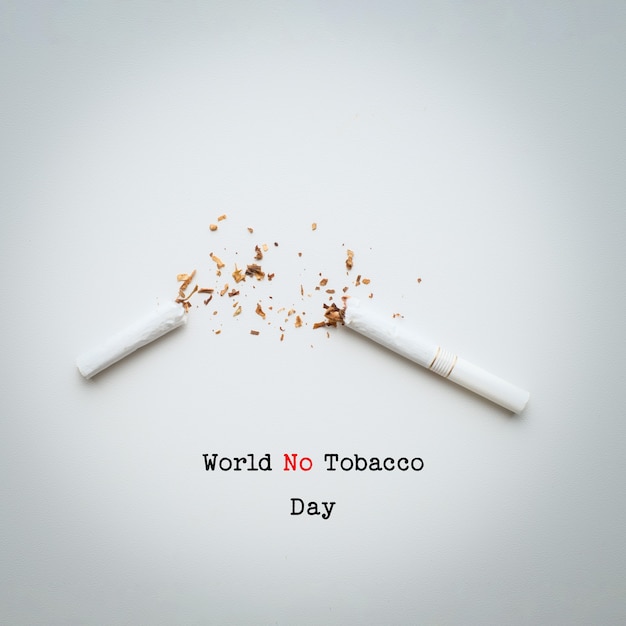 Mundial sem letras de dia de tabaco sobre fundo branco. Conceito de parar de fumar