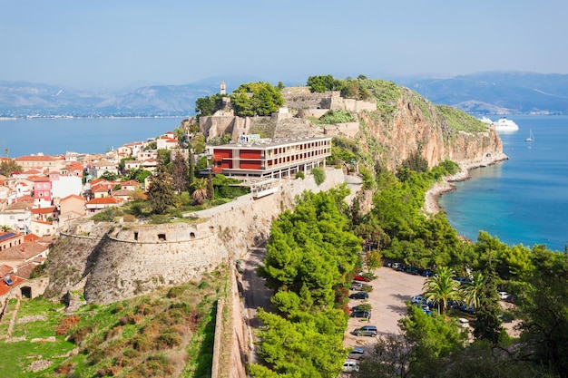 Muralhas da cidade de Akronafplia ou Acronauplia, significa Castelo Interior. A fortaleza de Akronafplia é a parte mais antiga da cidade de Nafplion, na Grécia.