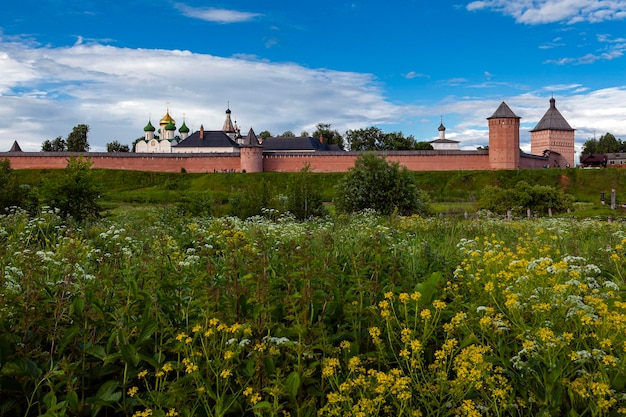 La muralla de la fortaleza del Suzdal Kremlin