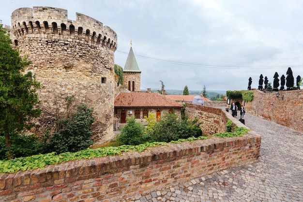 Murallas y Torre de la Fortaleza Kalemegdan de Belgrado