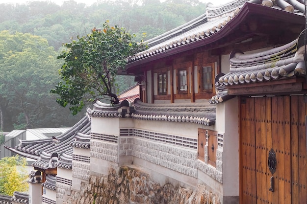 Muro de la casa Hanok en Seúl