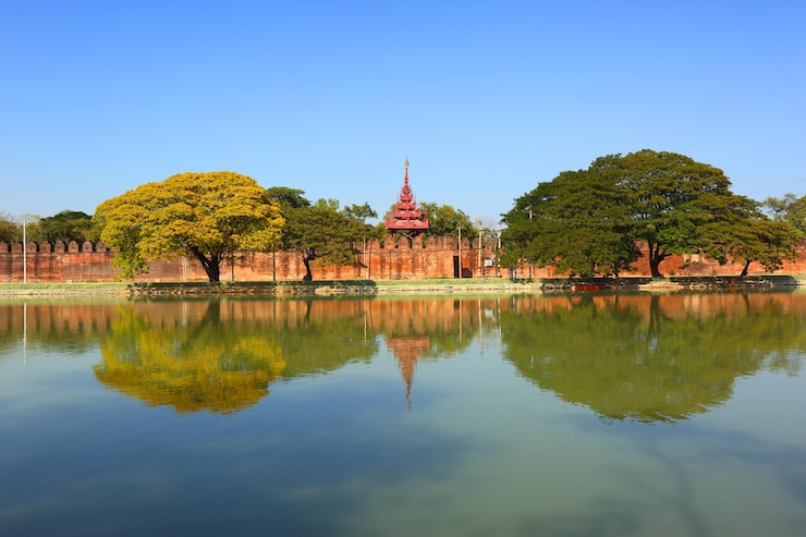 Foto muro del fuerte o palacio real en mandalay