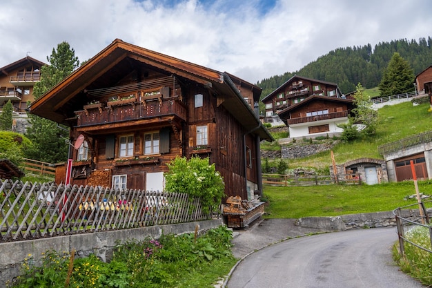 Murren es un municipio en el municipio de Lauterbrunnen en el cantón de Berna en Suiza