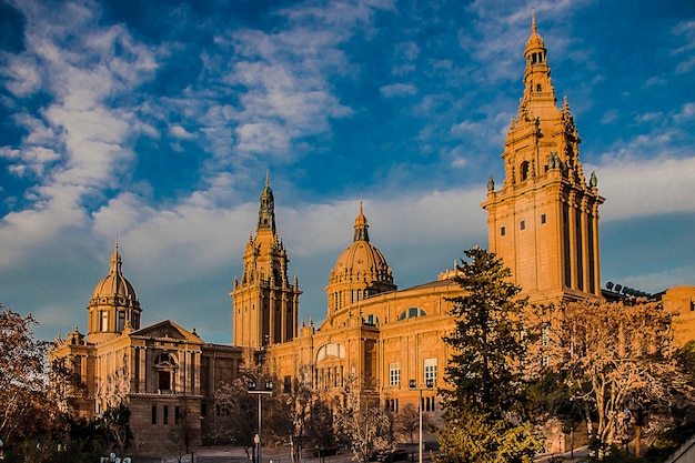 Museu Nacional de Arte Catalã MNAC na Plaza Espanya em Barcelona