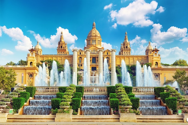 Museu nacional de barcelona, placa de espanya, espanha.