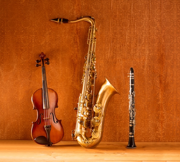 Música clássica sax tenor saxofone violino e clarinete vintage
