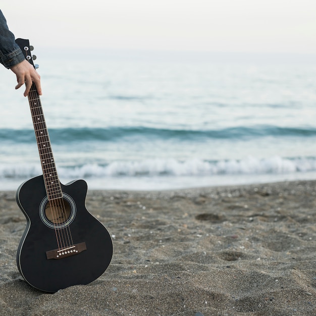 Foto música de guitarra ao ar livre