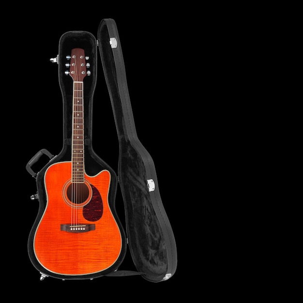 Musikinstrument Orange elektroakustische Gitarre Hartschalenkoffer isoliert schwarzer Hintergrund
