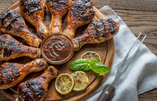 Muslos de pollo a la parrilla