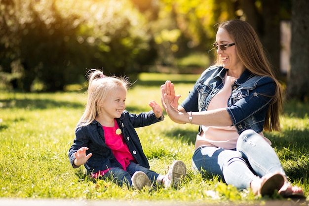 Mutter und Tochter