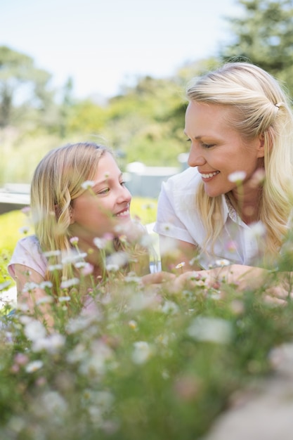 Mutter zu Hause Tochter Lebensstil