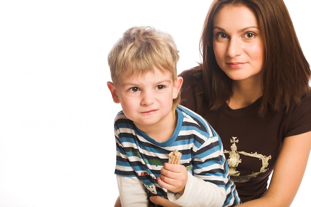 Mutter zusammen mit dem Sohn, glückliche Zeit