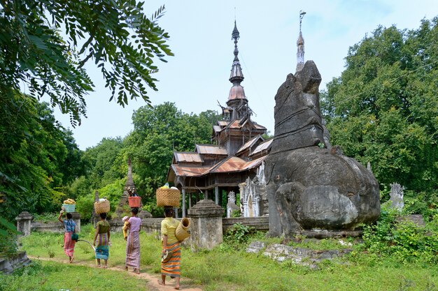 Myanmar Frauenkopf