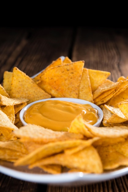 Nachos con Dip de Queso