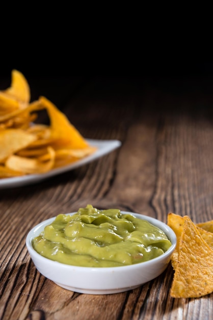 nachos con guacamole