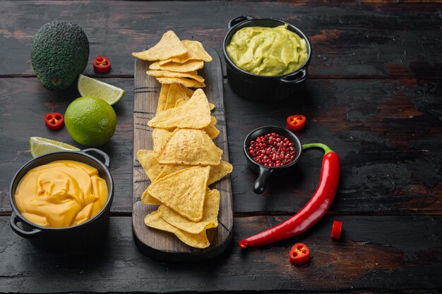 Nachos mexicanos con salsa