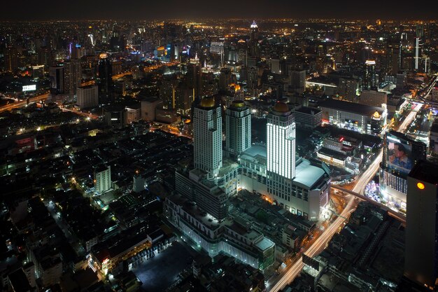 Nacht Bangkok Thailand aus der Vogelperspektive