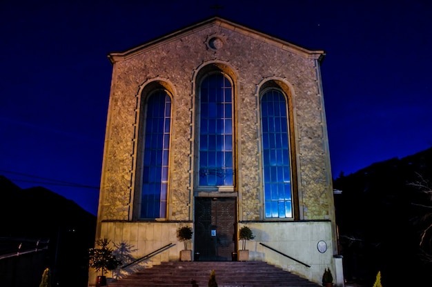 Foto nacht bergkathedrale