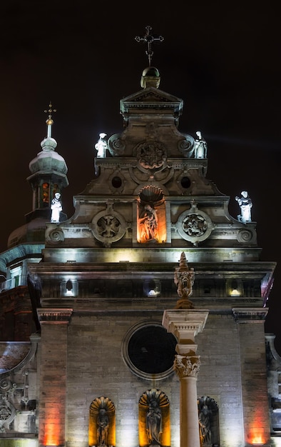 Nacht Winter Bernhardiner Kirche und Kloster Top Lemberg Stadt Ukraine