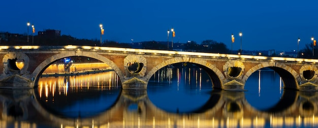 Nachtansicht von Pont Neuf Toulouse