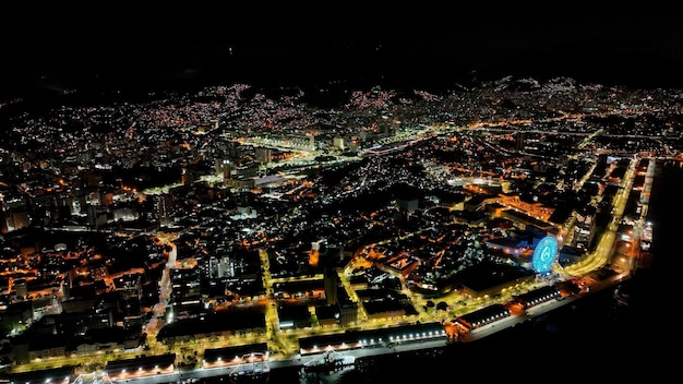 Nachtlandschaft des Stadtzentrums von Rio de Janeiro, Brasilien