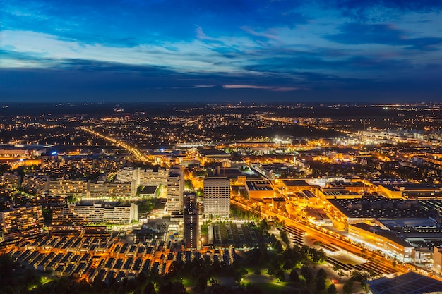 Nachtluftaufnahme von München, Deutschland