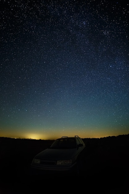 Nachtsternenhimmel für den Hintergrund.