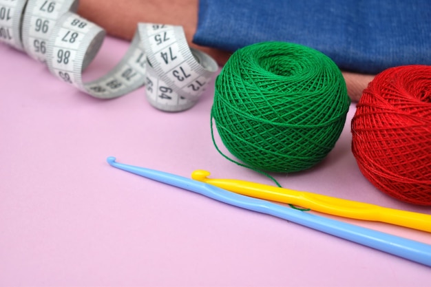 Nähen Hintergrund Handwerk Hobby Einkommen Fäden und Stoffe