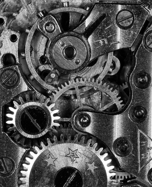 Nahaufnahme der alten mechanischen Uhr