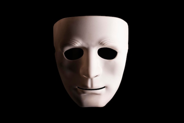 Foto nahaufnahme der maske vor schwarzem hintergrund