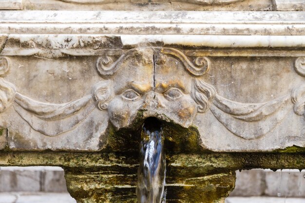 Nahaufnahme des Brunnen